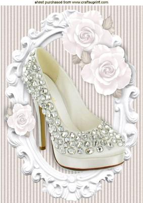 Pretty Diamond Shoe with White Roses in Frame A4