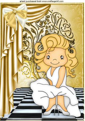 I Feel Like a Star! with Gold Drapes