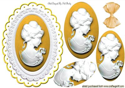 Pretty in Gold, Lady Cameo Pyramids
