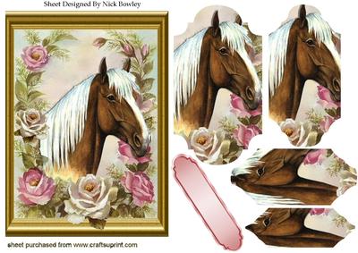 Palomino Horse with Roses Bracket Pyramids