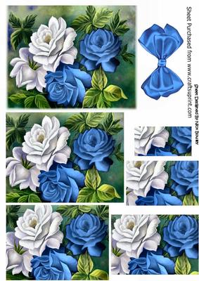 Pretty Blue & White, Vintage Roses Pyramids