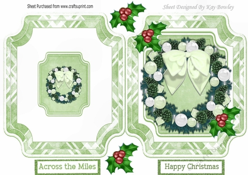 Pretty christmas wreath with green  bow & baubles, folded quick card