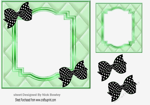 green quilt effect with bracket frame with blk/poldot bows 7x7