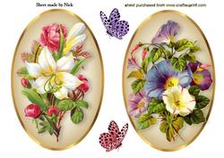 Pretty Flower Toppers in Cream Oval Frames
