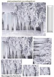 Icicle Snow Scene Pyramids