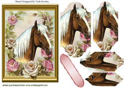 Palomino Horse with Roses Bracket Pyramids