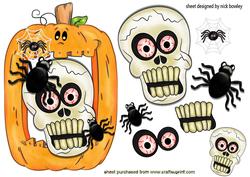 Spooky Skull, with Spiders!in Pumpkin Frame
