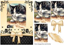 Cute Kitten with Little Mouse Pyramids