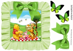 Picnic time with bear and friends in frill frame 8x8 with green bow