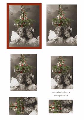 Girls Under Christmas Tree Pyramage