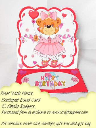 Scalloped Easel Card - Bear with Heart