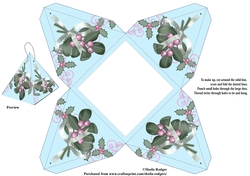 Folded Triangle Box - Mistletoe and Holly