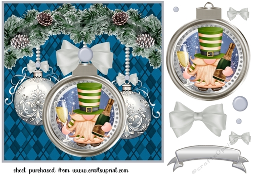 Christmas gnome bauble card front 5