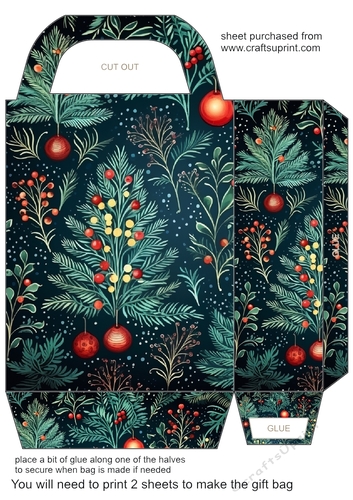 Traditional themed Christmas gift bag 5