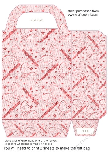 Pink Christmas themed gift bag 10