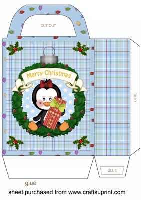 Christmas Wreath Penguin Gift Bag 1
