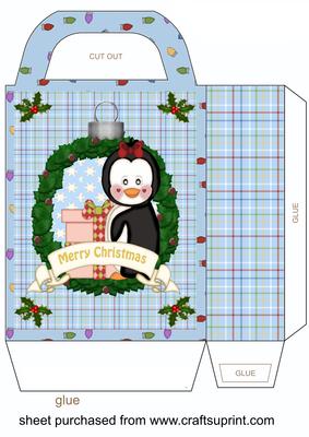 Christmas Wreath Penguin Gift Bag 2