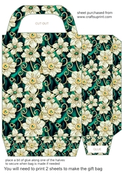 Emerald green and gold gift bag 1