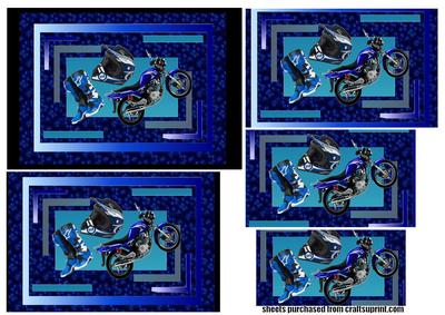 Blue Sports Bike with Extra's Pyramid