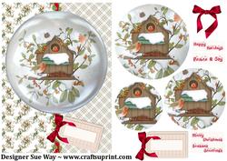 Robins Nest Snow Globe Round Pyramid