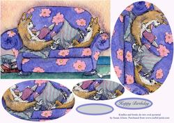 Togetherness Reading on the Sofa - Oval Pyramage
