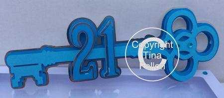 21st Key (male) With Presentation Box Layered Cutting File