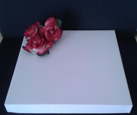 Box 19cm X 19cm X 2cm