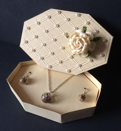 Large Jewellery Box With Insert For Ear-rings And Necklace multi formats