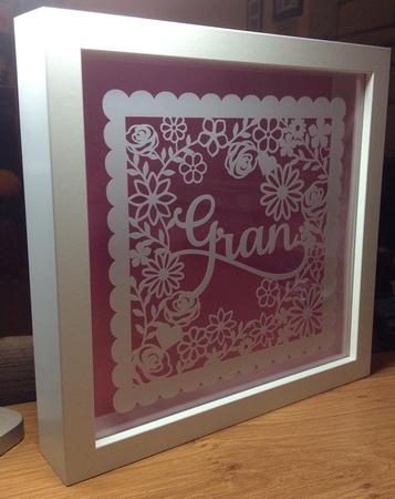 Gran Decorative Framed Scalloped Topper