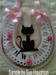 Bridal Horseshoe with Lucky Cat Multi formats