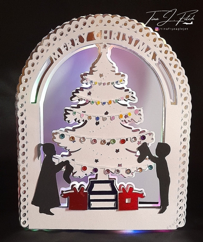 Decorating the tree Frame Luminaire  Card TF0605, All Formats