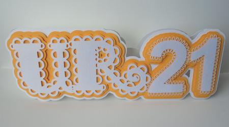 Scalloped Layered Ur21 Card