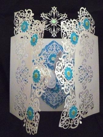 Fancy Doily Door Card