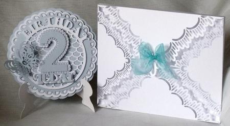Scalloped 2nd Birthday Plate Stand & Box