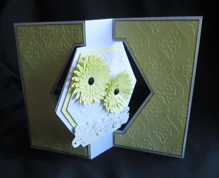 Daisy Swing Card