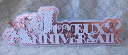 Scalloped Joyeux Anniversaire Card