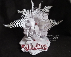 Poinsettia Easel , All formats
