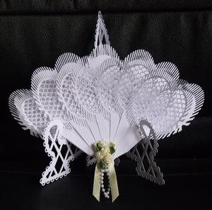 3D Feather Fan & Stand