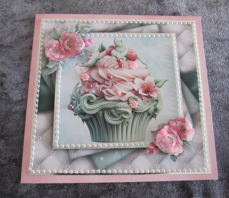 Summer Cupcakes MIni Kit 7X7 Featured Gallery Photo