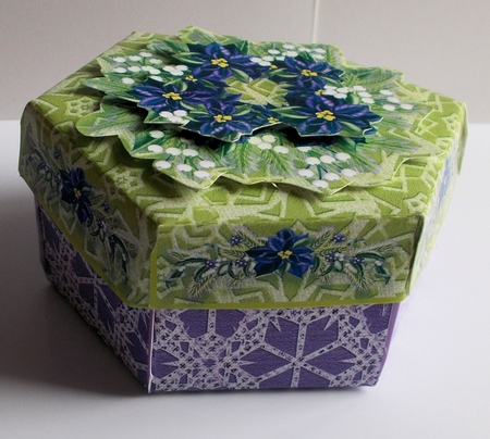 NestingBoxes_Christmas1_Box3 by Sharon Wilson