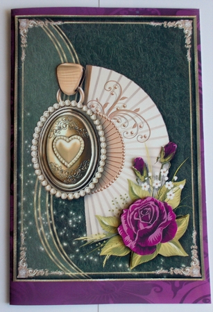Cameo & Fan Card Topper by Sharon Wilson