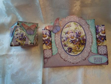 Stepper Card a Basket Full of Flowers 189 by Sharon Wilson
