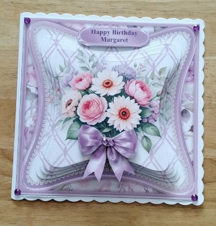 Bunch of Blooms - Curved Frame Card Mini Kit by Amanda Cousins