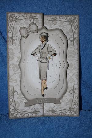 Vintage Fashion Beauty Fold Back Mini Kit by Margaret Nichol