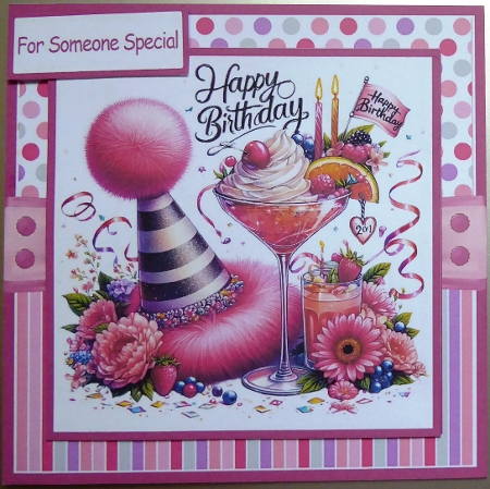 cup1381363_40 - Cocktails and Presents Mini Kit 7x7