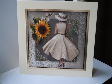 Elegant Lady & Sunflowers Mini Kit by Lynda Davies