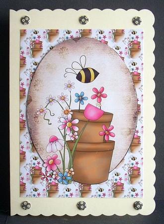 Cute Garden Bee Topper by Joyce Watson
