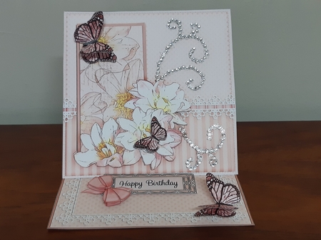 3D Easel Card Mini Kit - A Touch of Elegance - Flowers Lace, butterflies & Pearls by Anette De Villiers