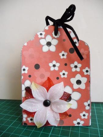 Daisy Dots in Red Tag Box by Angela Butters