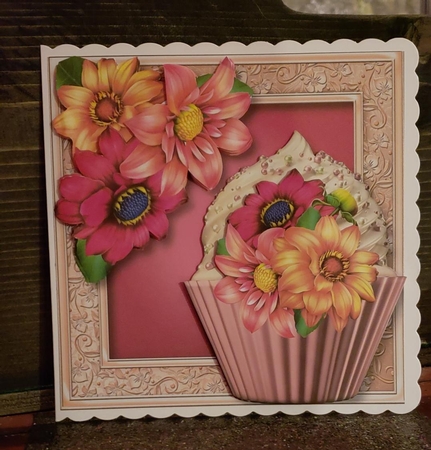 Dahlia Cupcake Mini Kit by Angela Taylor